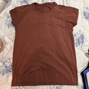 Lululemon swiftly short sleeve